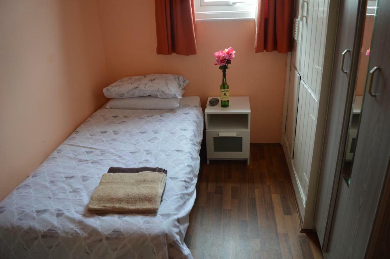 Library View Villa Holiday Home Dublin Buitenkant foto